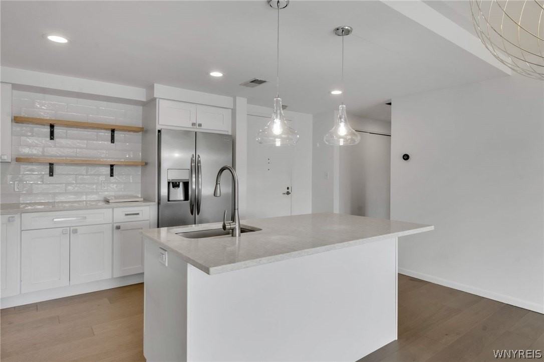 40 Waterfront Cir #306 - Photo 5 of 20
