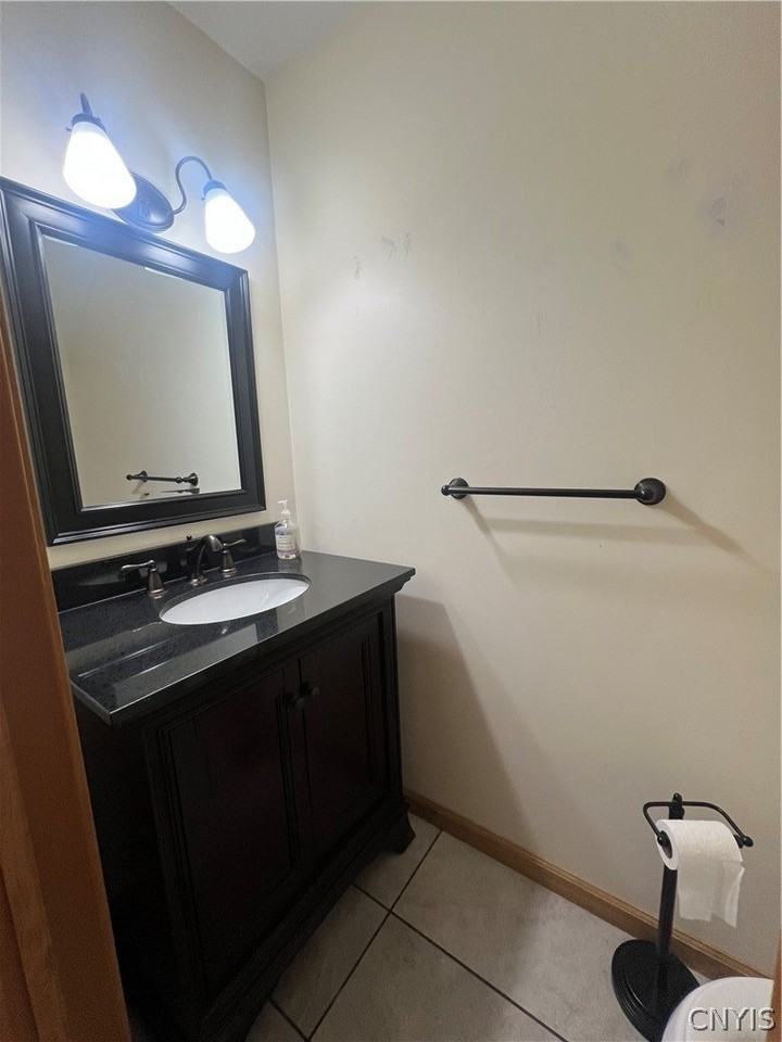 378 N Summerhaven Drive N - Photo 4 of 22