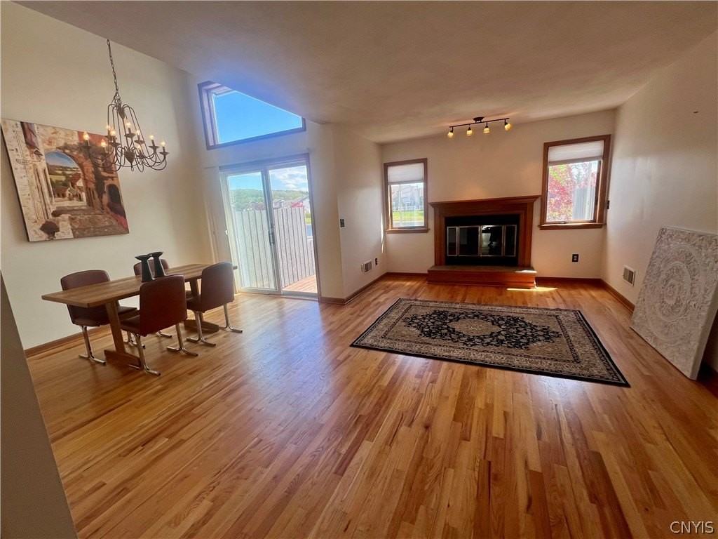 378 N Summerhaven Drive N - Photo 6 of 22