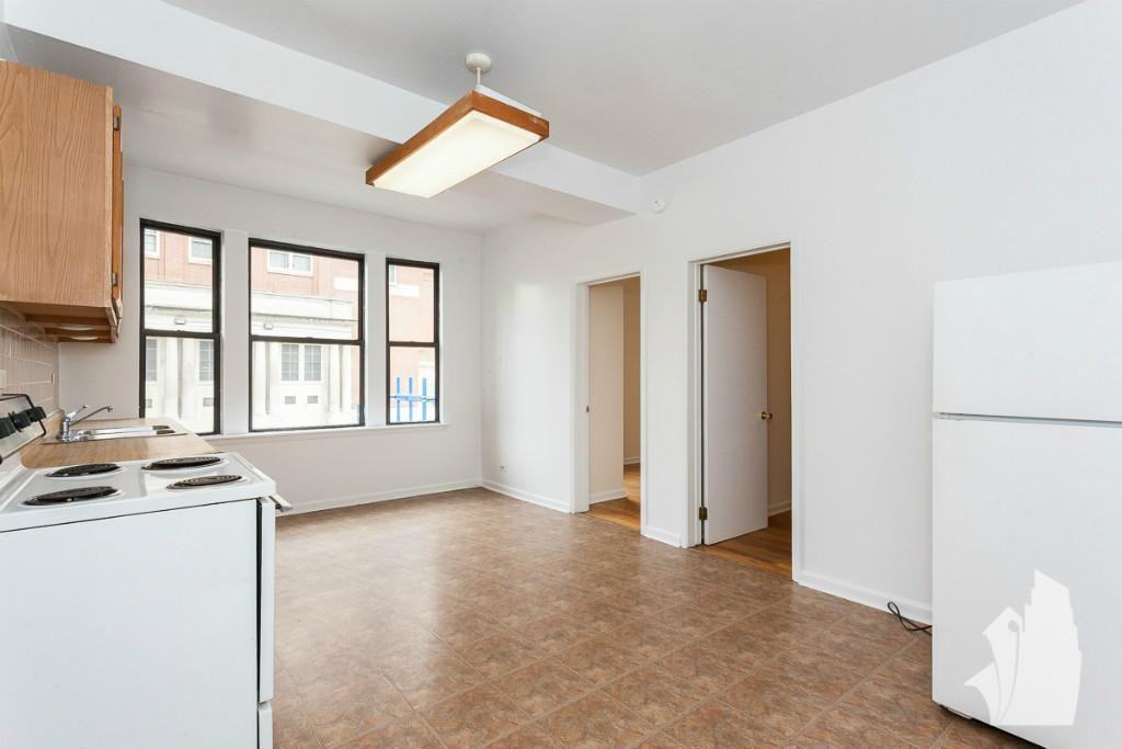 2319 N Kedzie Blvd #2319-1R - Photo 5 of 11