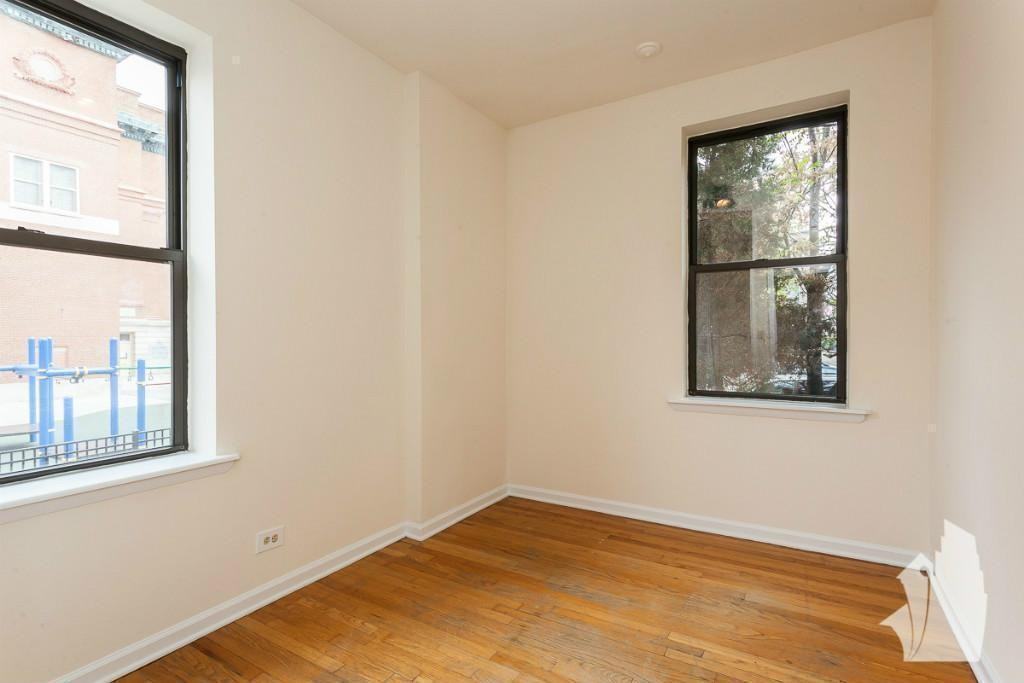 2319 N Kedzie Blvd #2319-1R - Photo 7 of 11