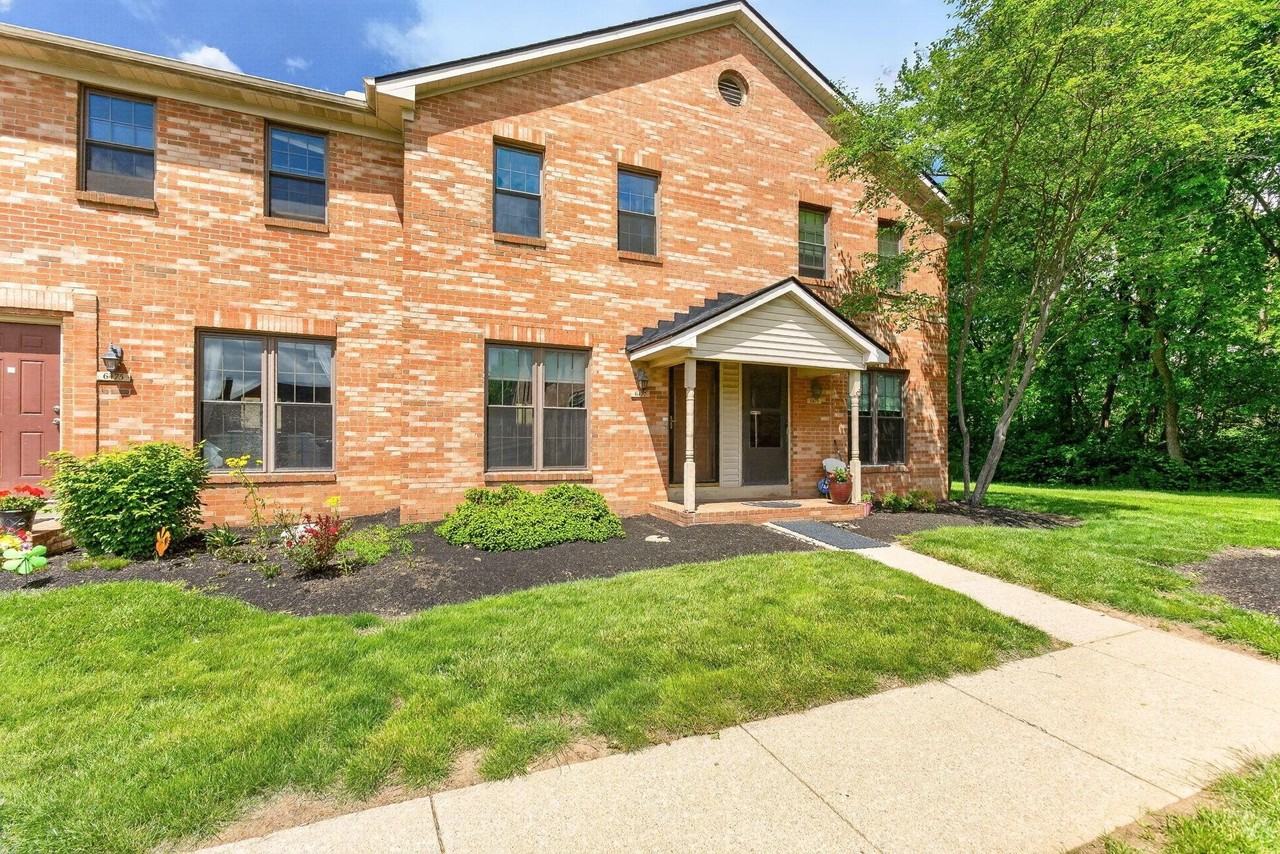 6477 Brookedge Ct - Photo 4 of 42