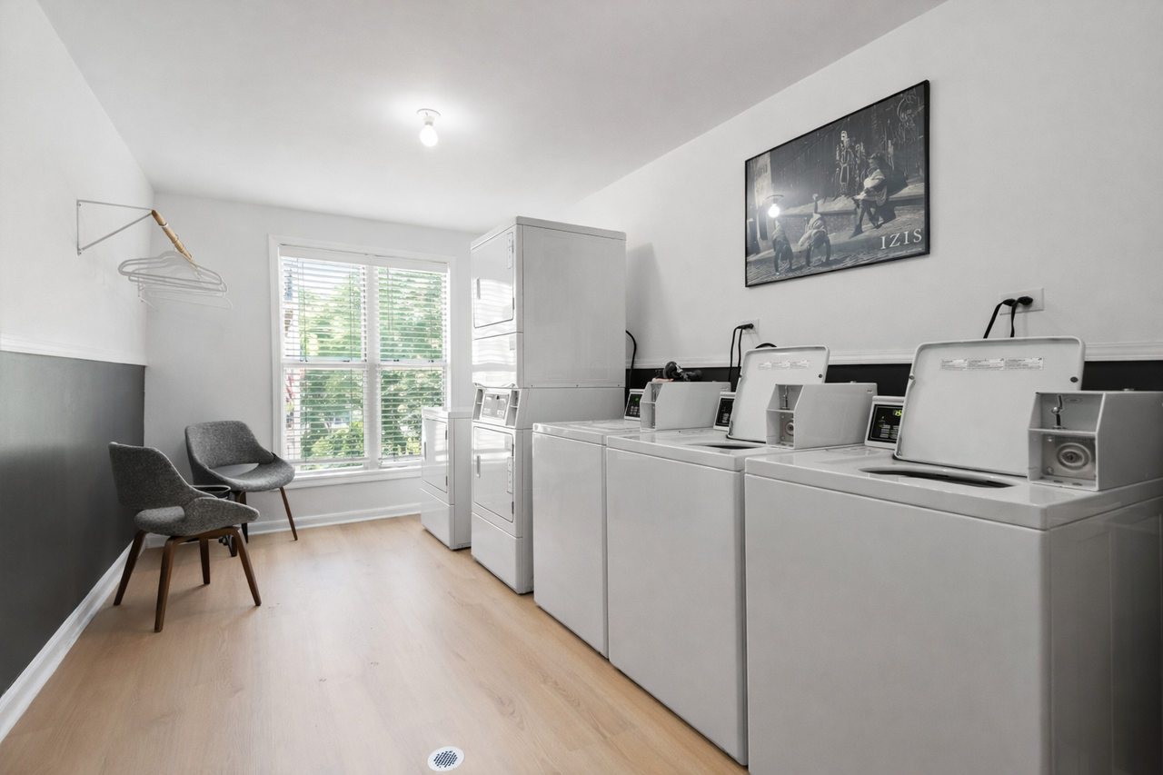 5202 Washington St #301 - Photo 7 of 8