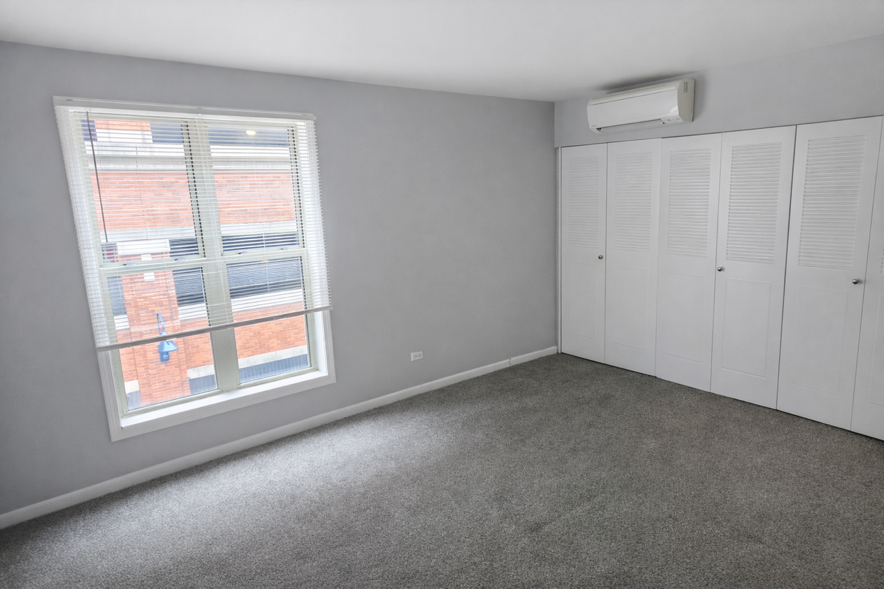 5202 Washington St #408 - Photo 6 of 9
