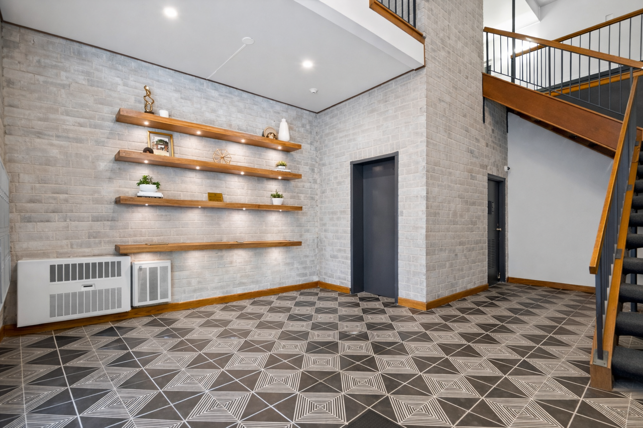 5202 Washington St #408 - Photo 7 of 9