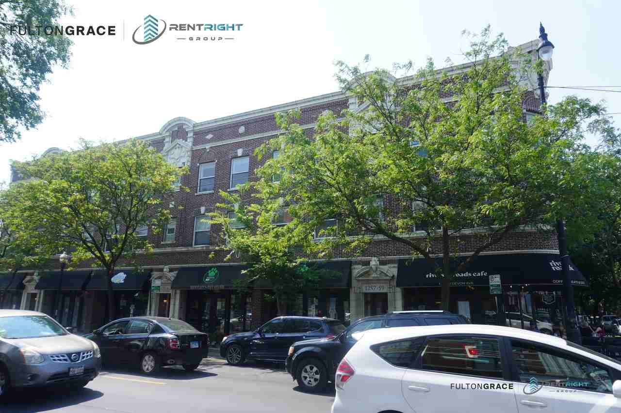 1249 W Devon Ave #2E - Photo 3 of 3
