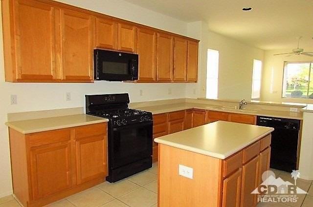 39261 Mirage Cir - Photo 3 of 21