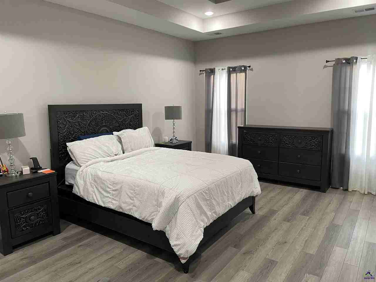 118 Wray St - Photo 5 of 17