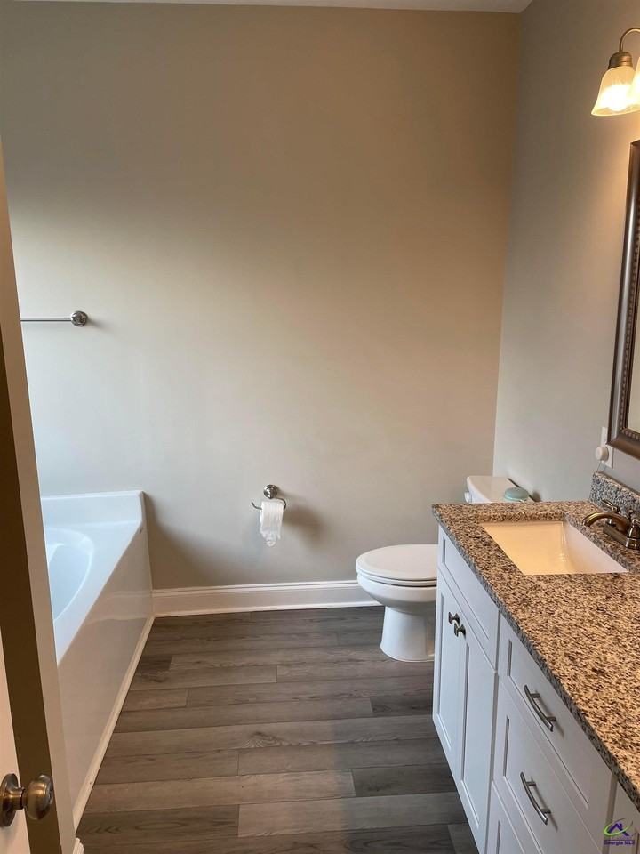 118 Wray St - Photo 7 of 17