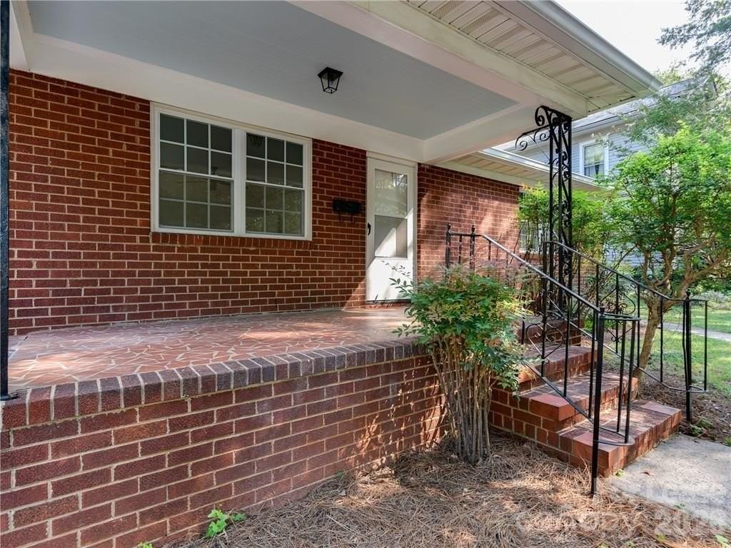 813 Sunnyside Ave - Photo 4 of 21