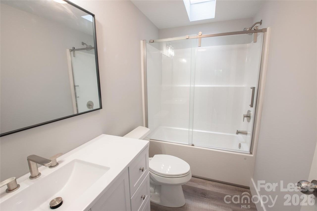 151 Scotsman Dr - Photo 6 of 13