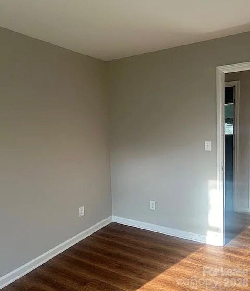 740 Log Cabin Dr - Photo 3 of 24