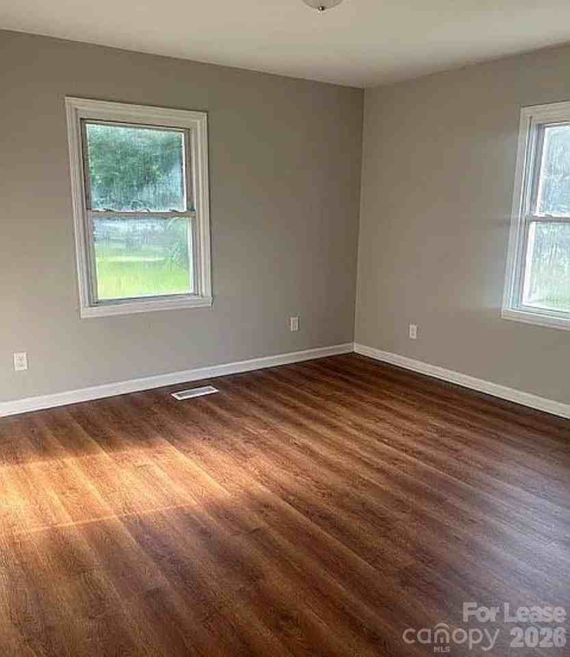 740 Log Cabin Dr - Photo 6 of 24