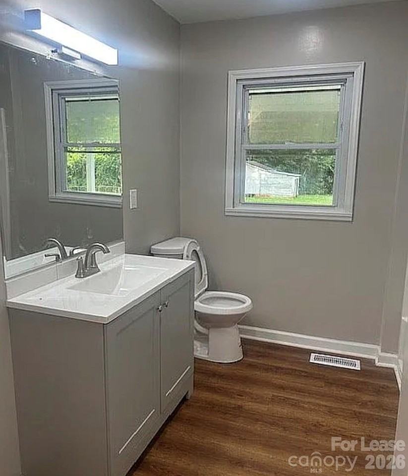 740 Log Cabin Dr - Photo 7 of 24