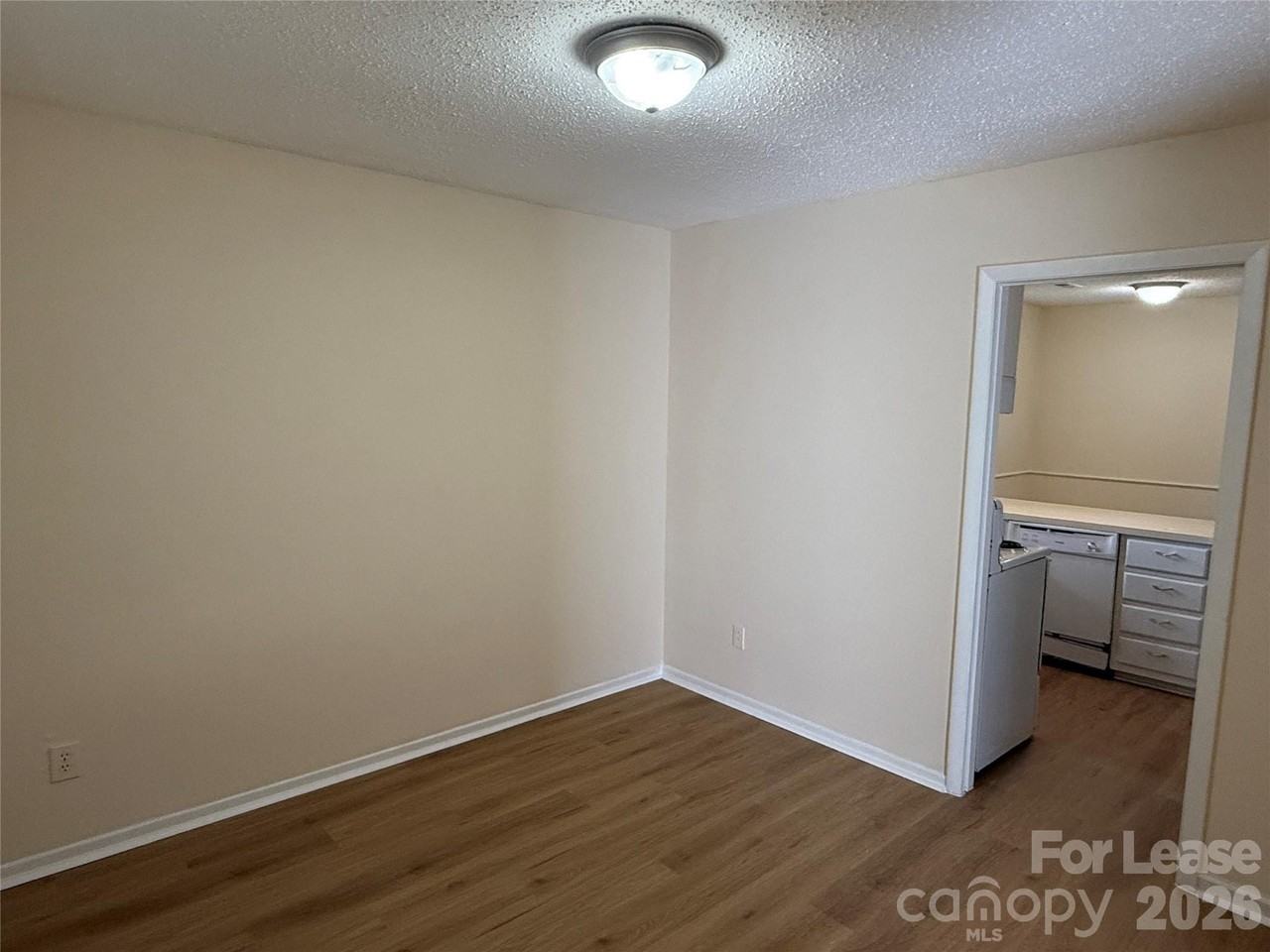 6341 Round Hill Rd - Photo 6 of 16