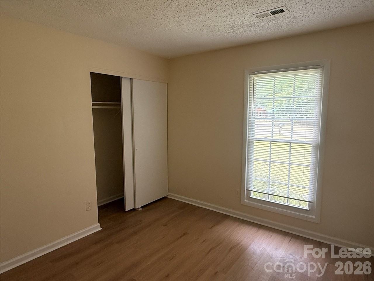 6341 Round Hill Rd - Photo 7 of 16
