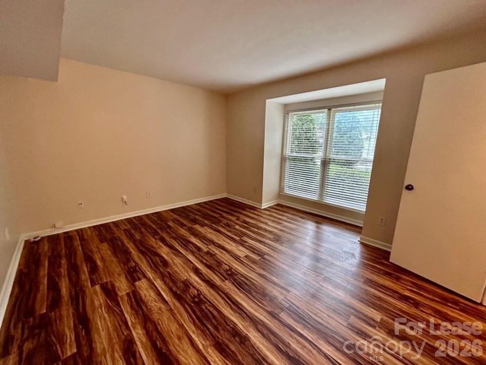 11020 Harrowfield Rd - Photo 7 of 14