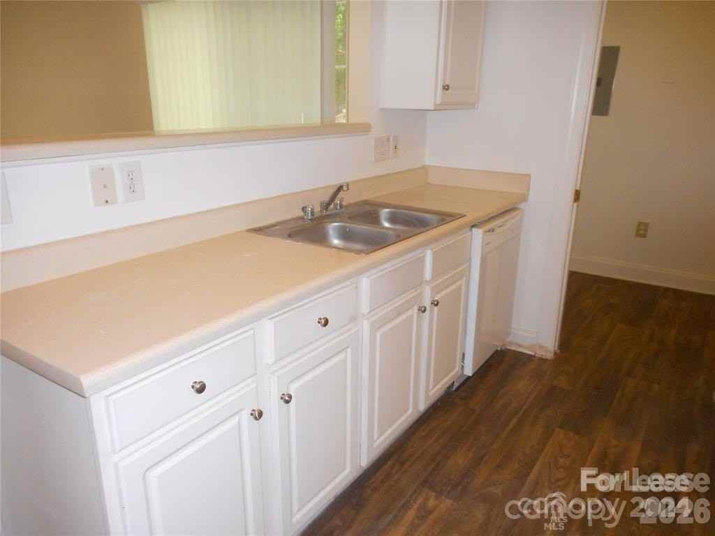 2472 Ryerson Ct - Photo 5 of 18