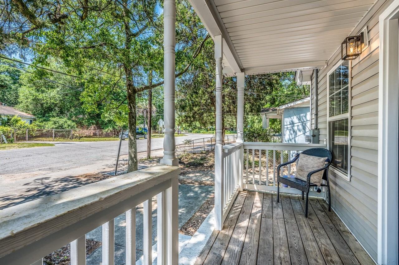 2512 Bennett Yard Rd #B - Photo 3 of 24