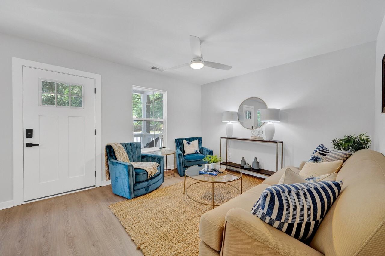2512 Bennett Yard Rd #B - Photo 4 of 24