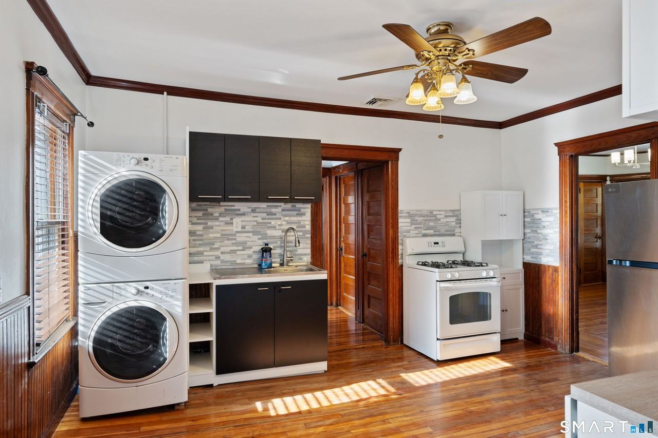 19 Thomas St #23 - Photo 6 of 16