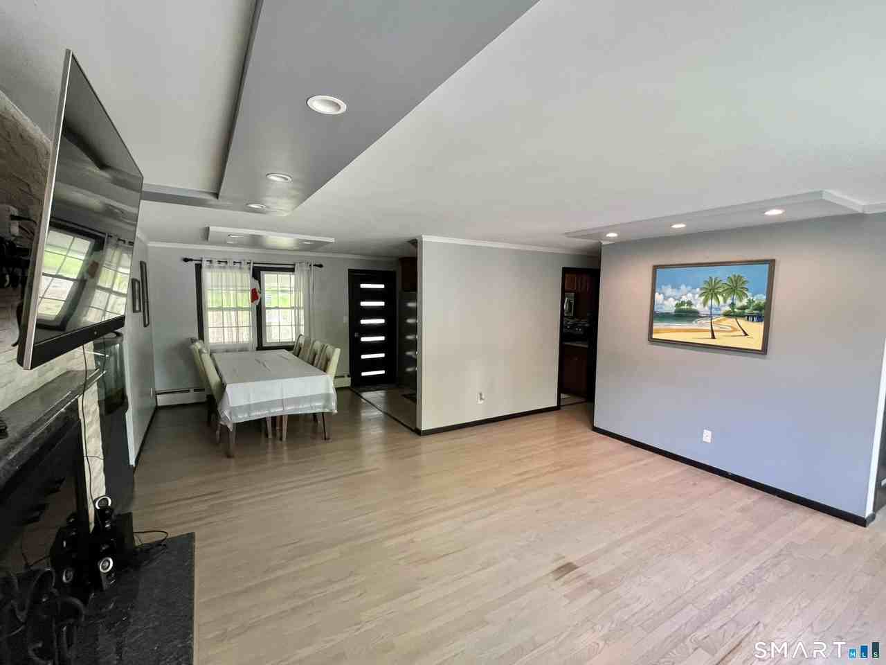 2 Lakewood Dr - Photo 3 of 21