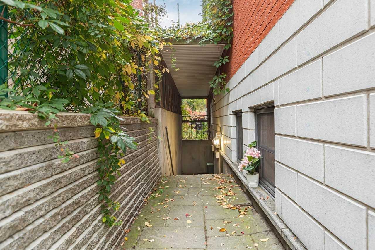 3274 Rue Fendall - Photo 3 of 19