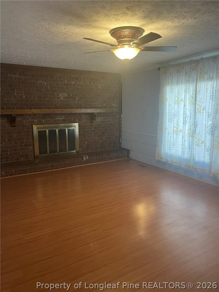 1651 Baysden Ct - Photo 6 of 31