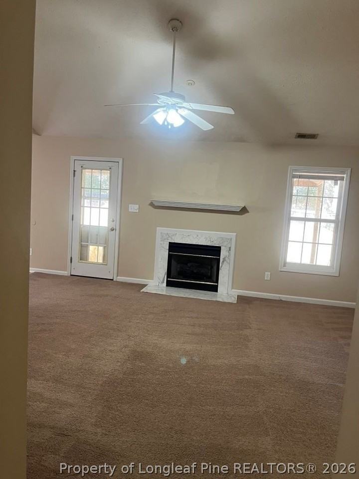 1585 Clan Campbell Dr - Photo 4 of 10