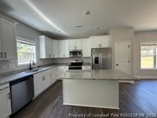 390 Summer Hill Rd - Photo 6 of 27