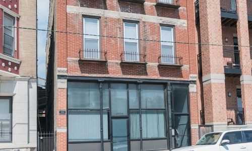 N Southport Ave - Photo 2 of 8
