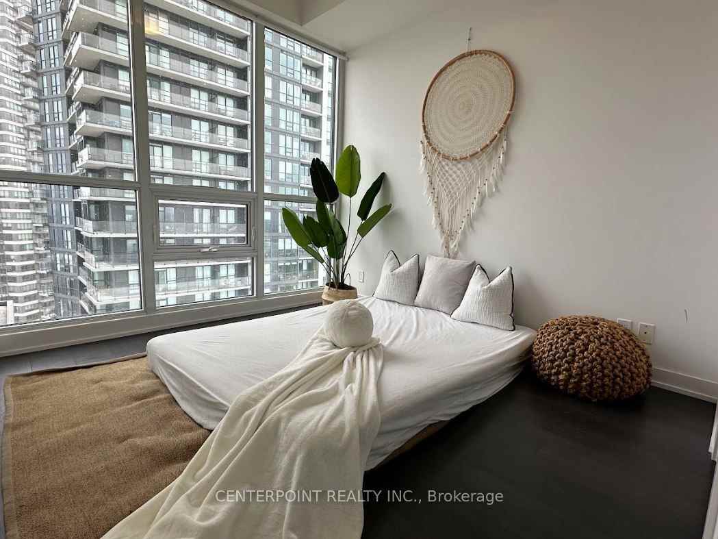 2200 Lake Shore Blvd W - Photo 2 of 12