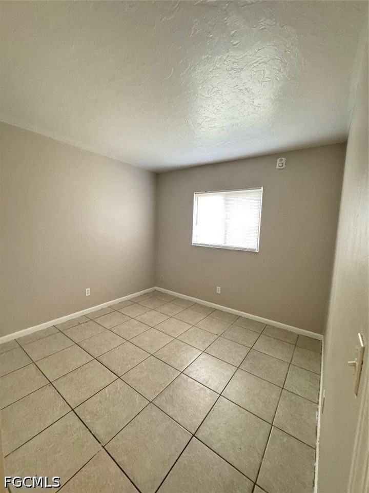 2944 Jackson St - Photo 6 of 14