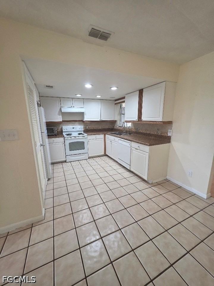 202 Eaglesmere Dr - Photo 4 of 14