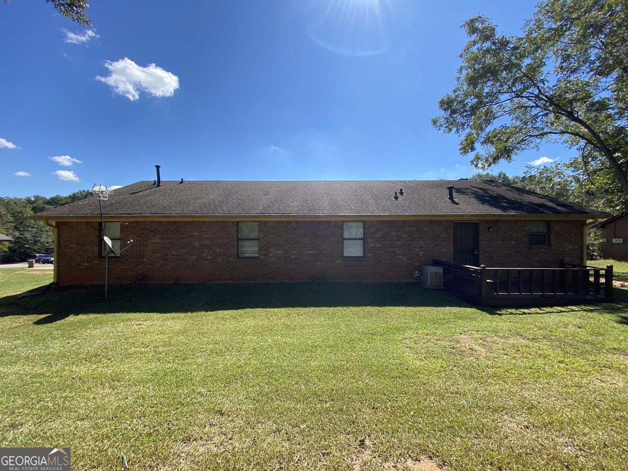 129 Tanglewood Dr #B - Photo 4 of 13