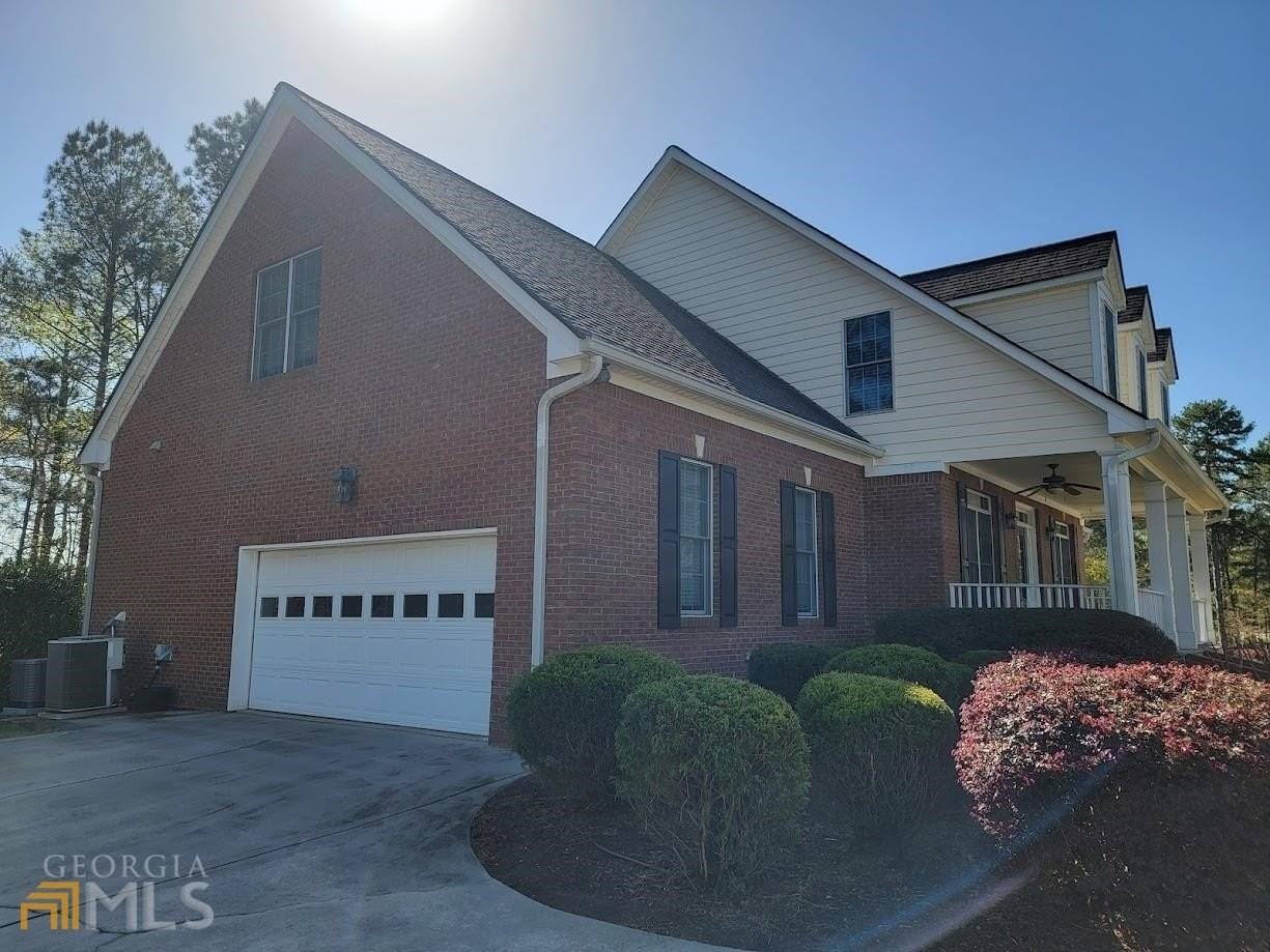 125 Farmington Dr - Photo 3 of 37
