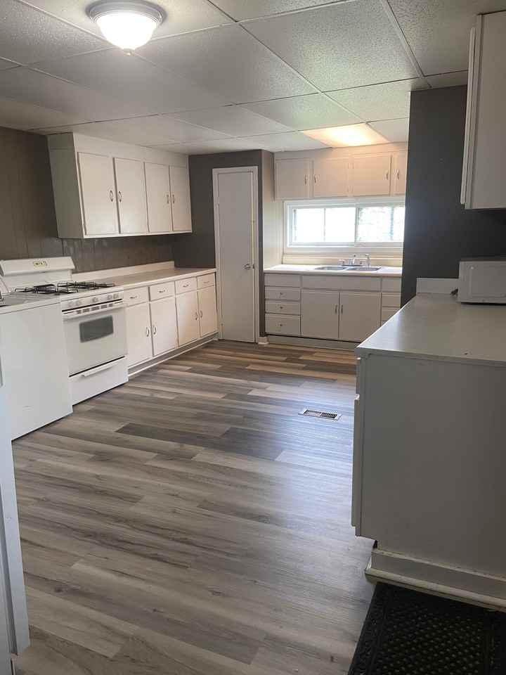 415 & 417 West Ganson Street (Duplex) #417 - Photo 3 of 11