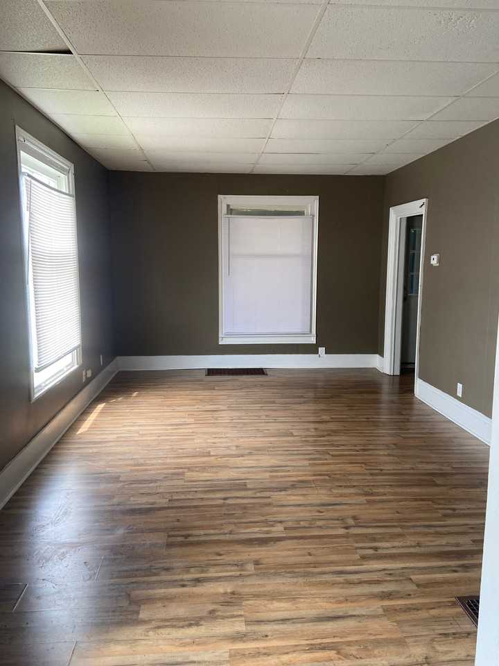 415 & 417 West Ganson Street (Duplex) #417 - Photo 6 of 11