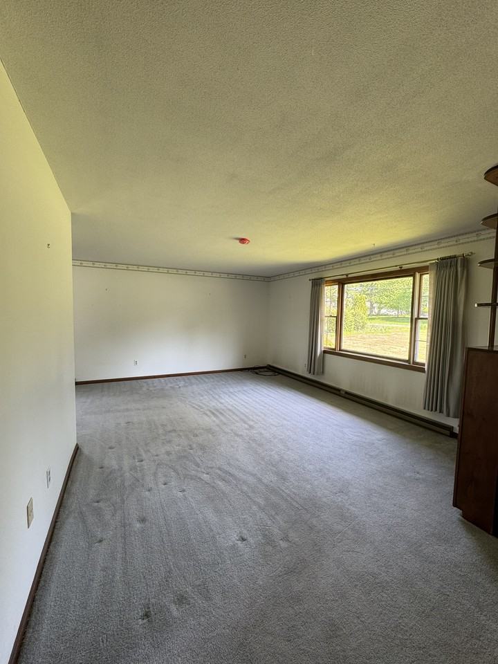 120 Mount Warner Rd #1 - Photo 4 of 19
