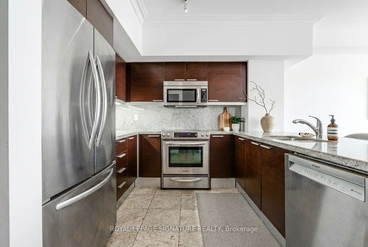 650 Sheppard Avenue East #PH06 - Photo 3 of 12