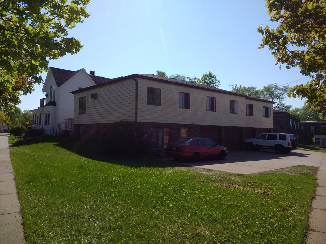303 Talmadge St #3 - Photo 2 of 10