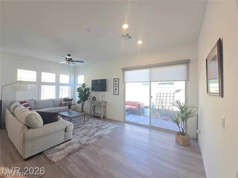 905 Belleforte Ln - Photo 5 of 43