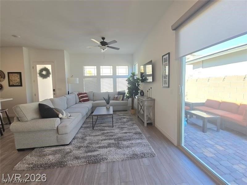 905 Belleforte Ln - Photo 6 of 43