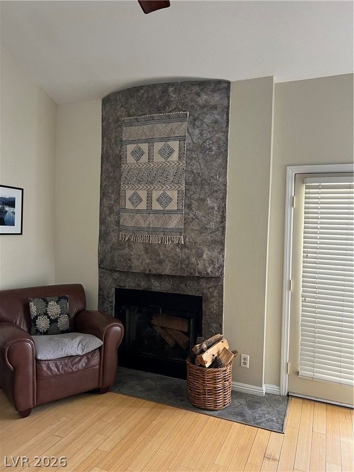 2752 Lodestone Dr - Photo 4 of 26