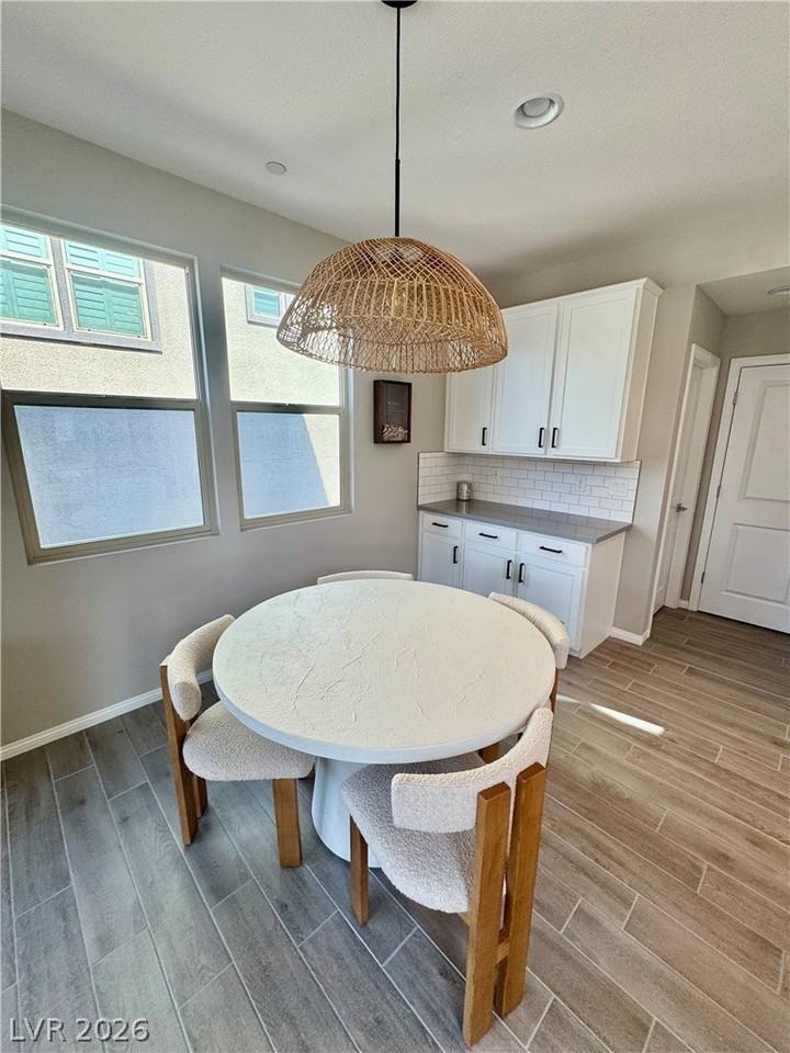 643 Solar Citrine St - Photo 4 of 29
