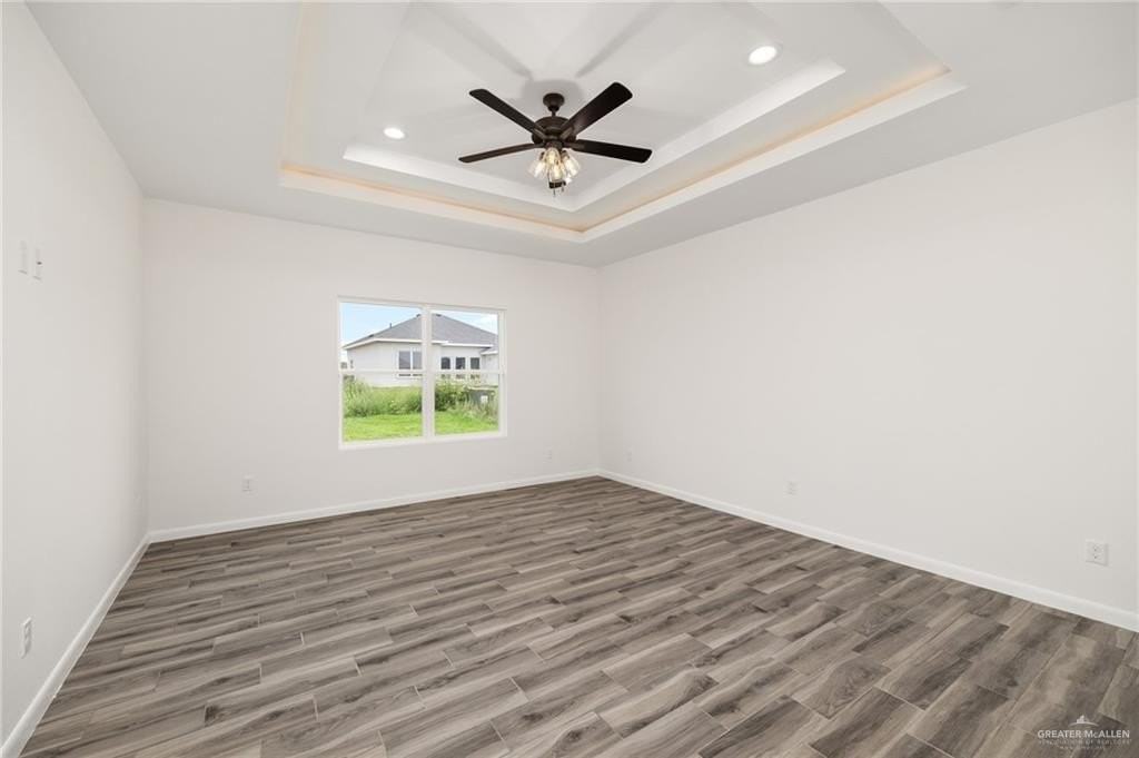 1010 Azalea St - Photo 7 of 12