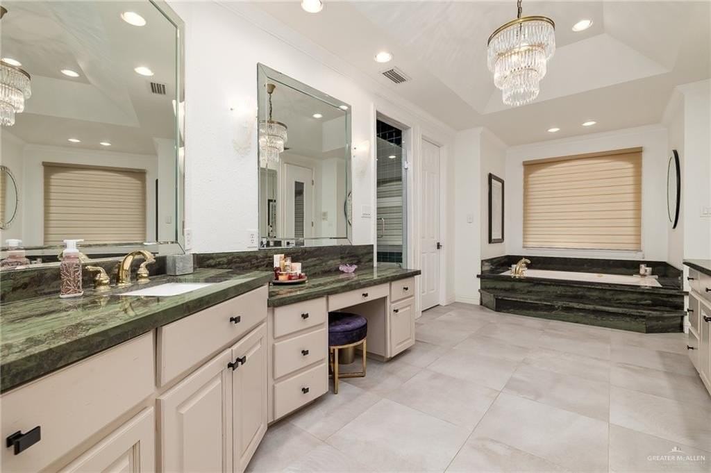 101 Sabine Ct - Photo 7 of 11