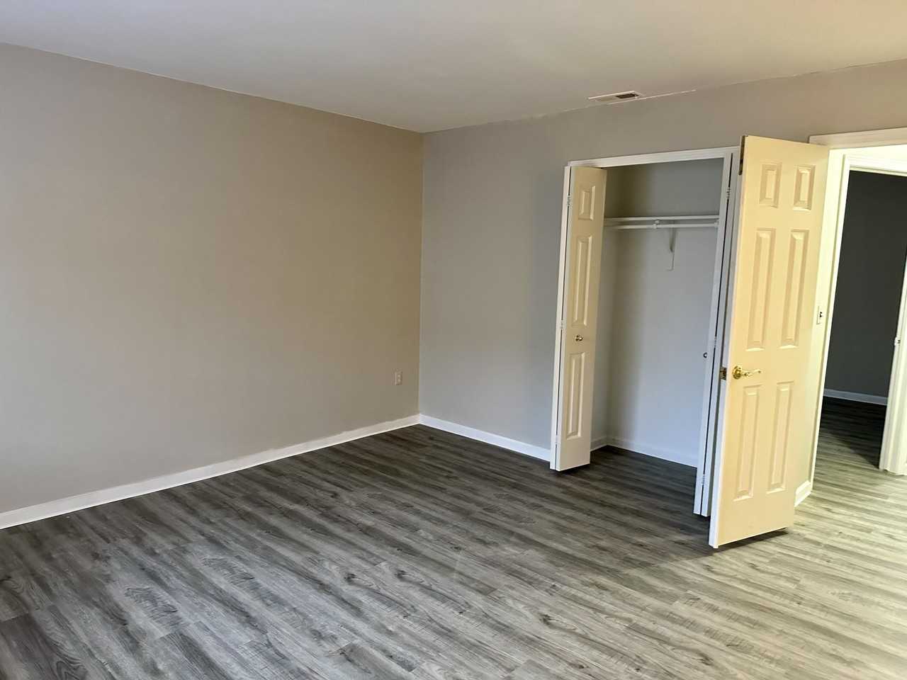 22063 Fairlane Blvd - Photo 2 of 10