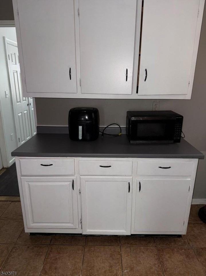 1084 Sanford Ave #A - Photo 6 of 20
