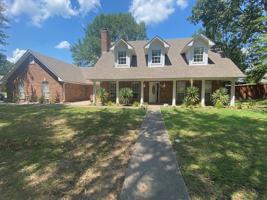 featured image of 601 Brown Dr #1